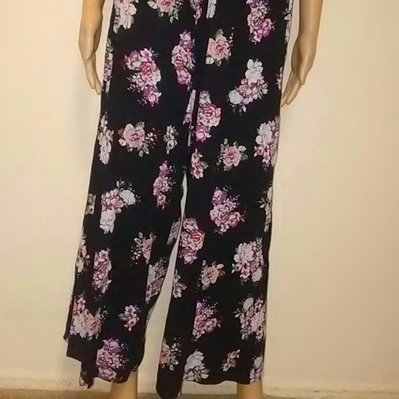 Cute Flower Print Jumper - Picture 4 of 8